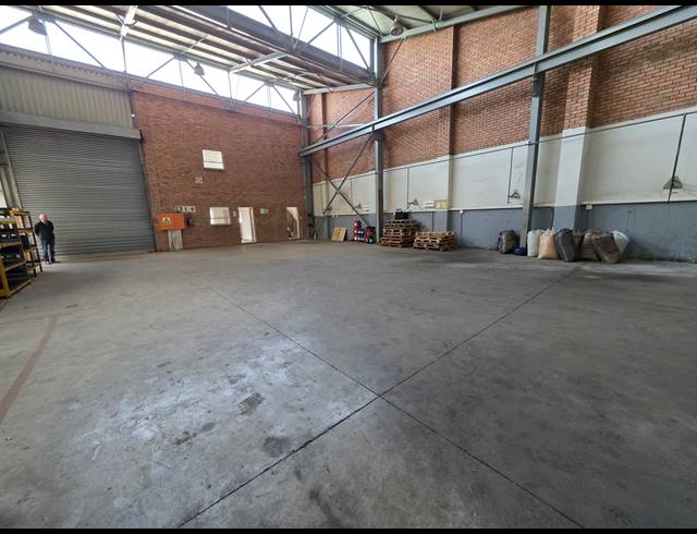 435M² WAREHOUSE FOR SALE IN BOOYSENS RESERVE